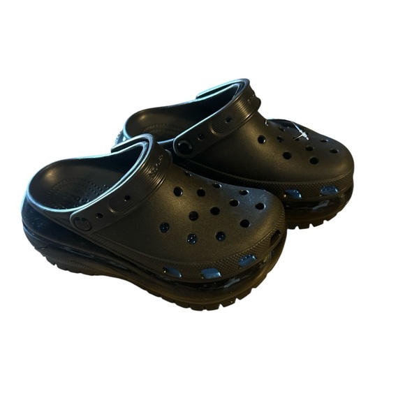 CROCS  unisex’s Black Water Shoes. - Picture 4 of 4